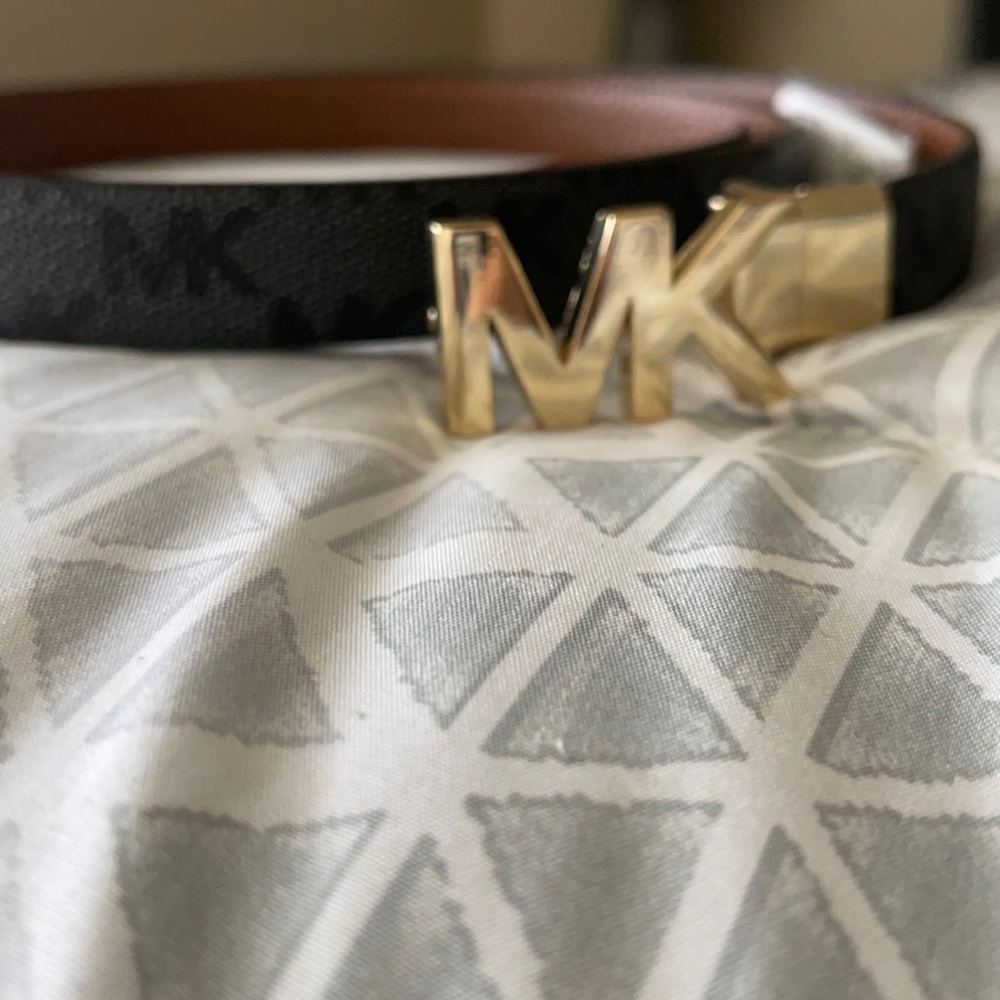 🔥🔥🔥Brand new women’s Michael Kors belt⭐️⭐️⭐️